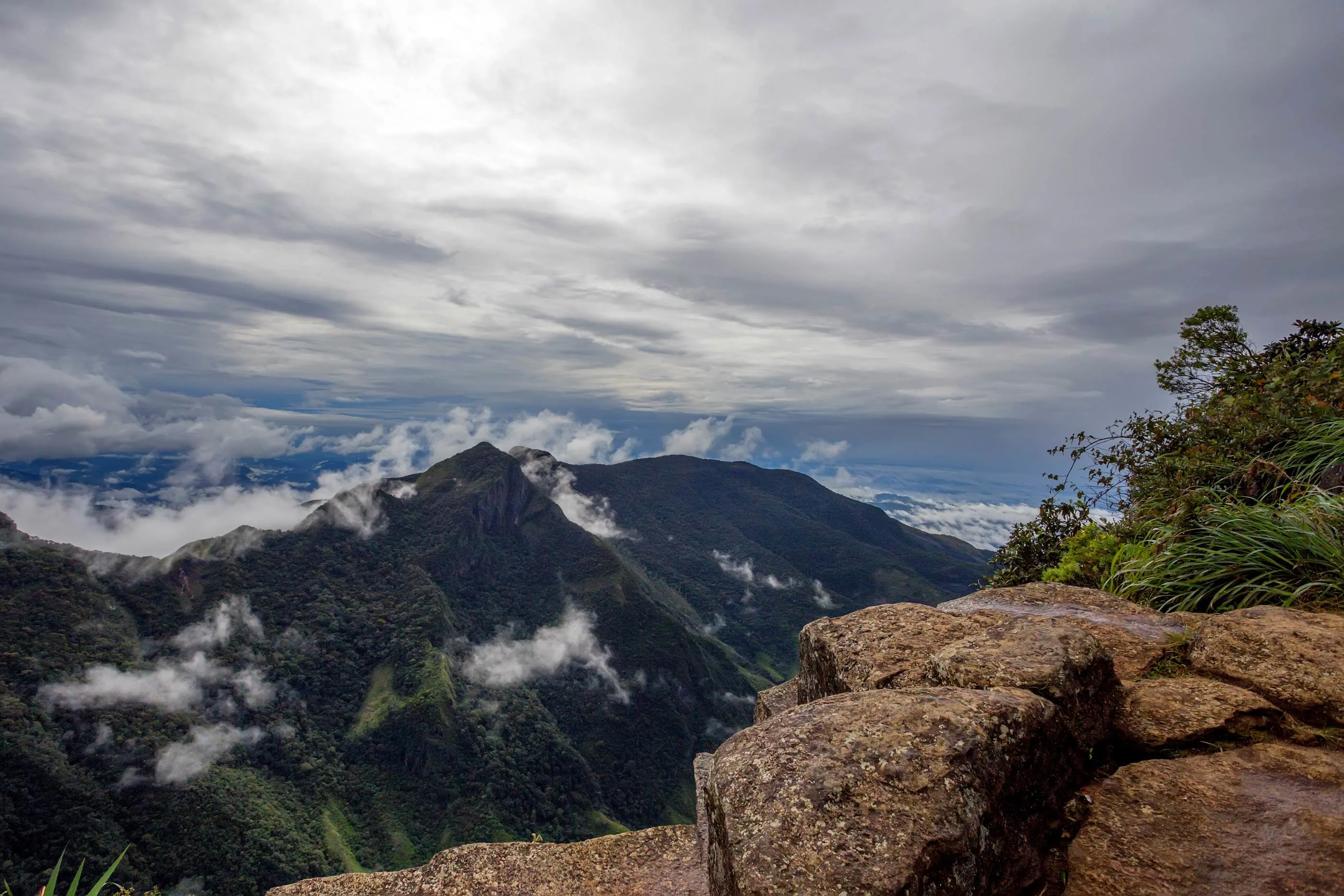 Showing the view from Worlds End viewpoint in Horton Plains National Park