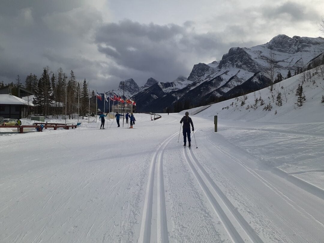 33 FUN Things to do in Canmore in Winter (2024!) Destinationless Travel