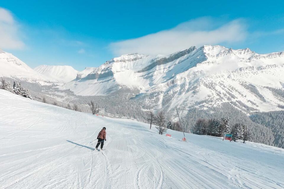 30 MAGICAL Things to do in Lake Louise in Winter (2026 Guide!)