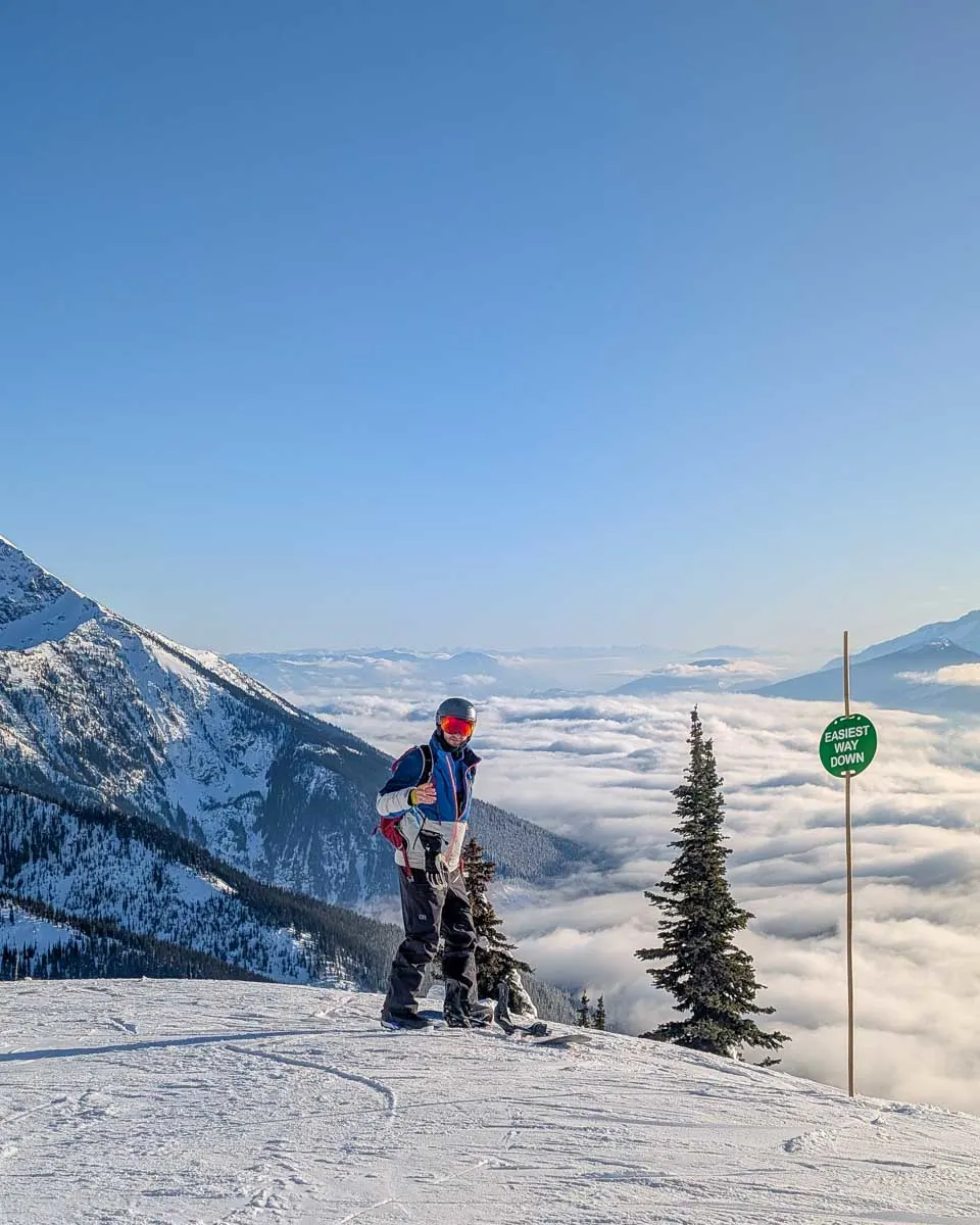 Revelstoke Mountain Resort snowboarding in Revelstoke Canada winter (3)