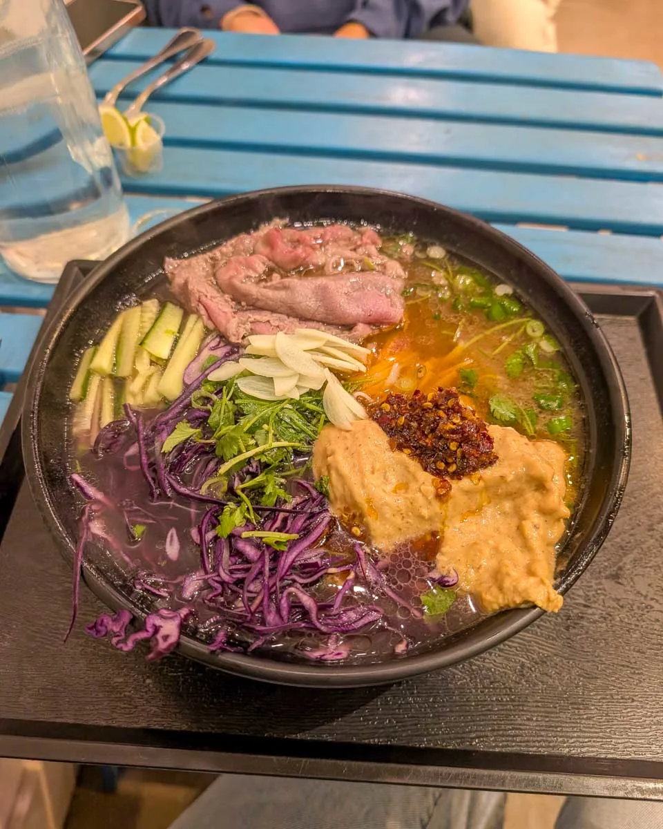 Sincero Cafe in Revelstoke Canada (2)