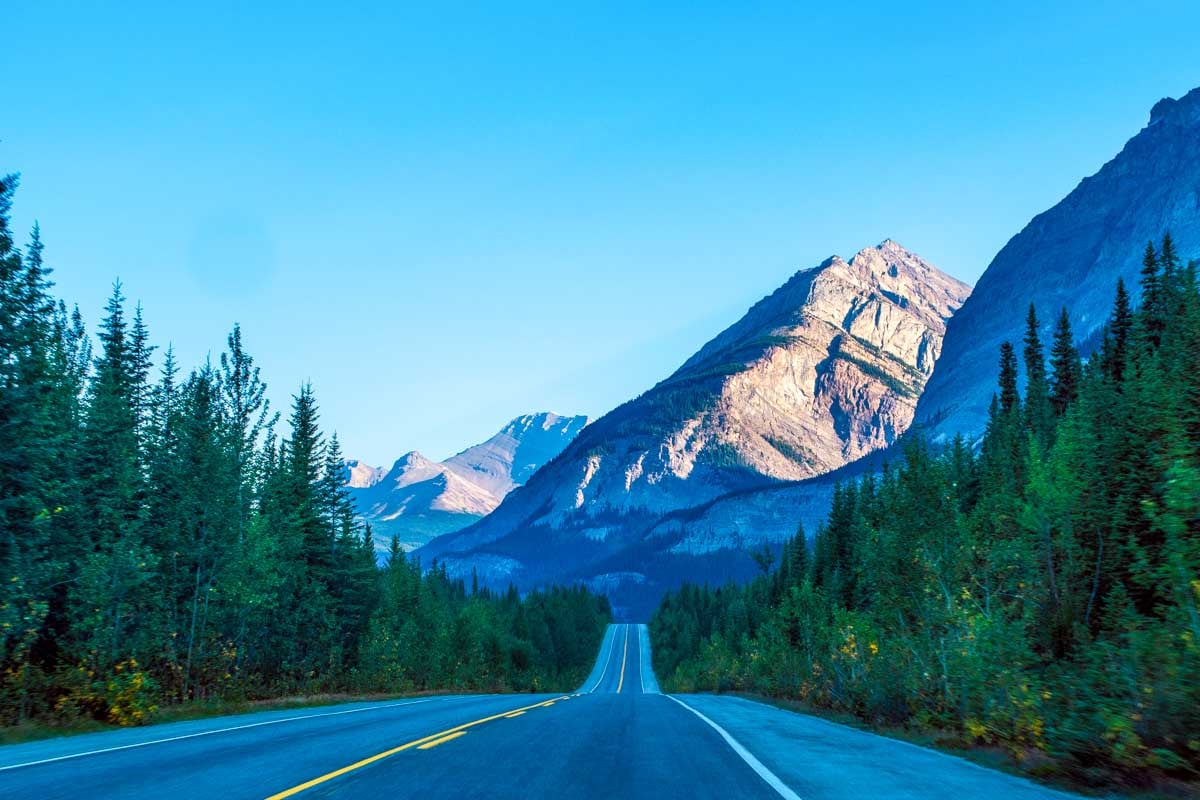 How to Get from Calgary to Lake Louise +15 BEST Road Trip Stops