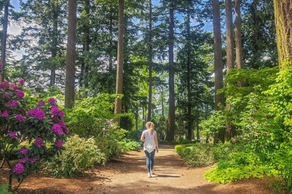 16-best-stops-on-the-drive-from-vancouver-to-golden-bc-road-trip