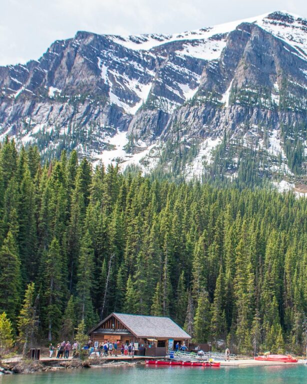 How to Get From Banff to Lake Louise - 4 BEST Ways! - Destinationless ...