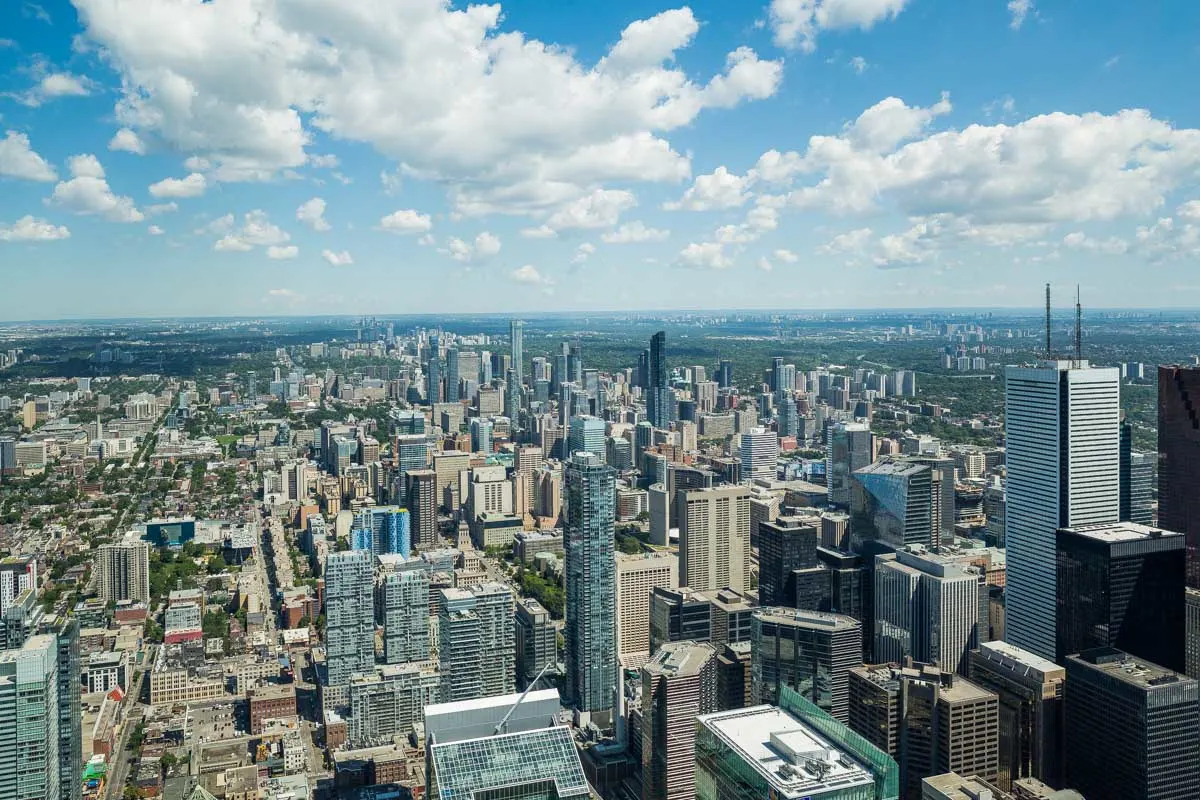 Where to Stay in Toronto, Canada: 5 Best Areas and Hotels