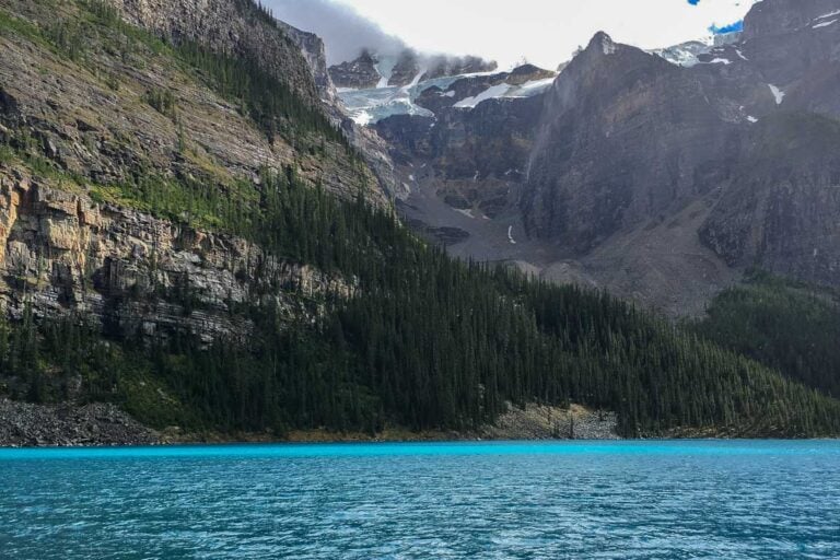 Moraine Lake seen in Canada on a cloudy day (3)