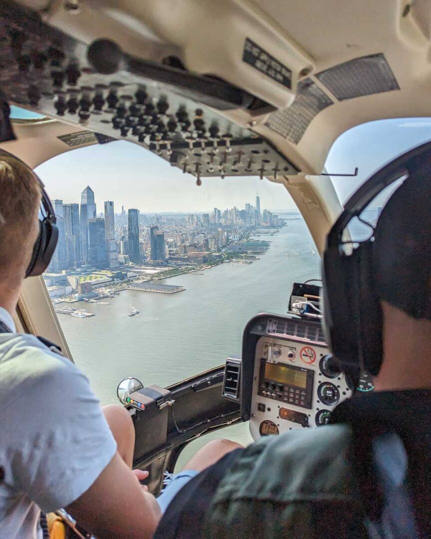 Drugstore Helicopter Ride 15 Things to Know BEFORE booking a Helicopter Ride in NYC ...