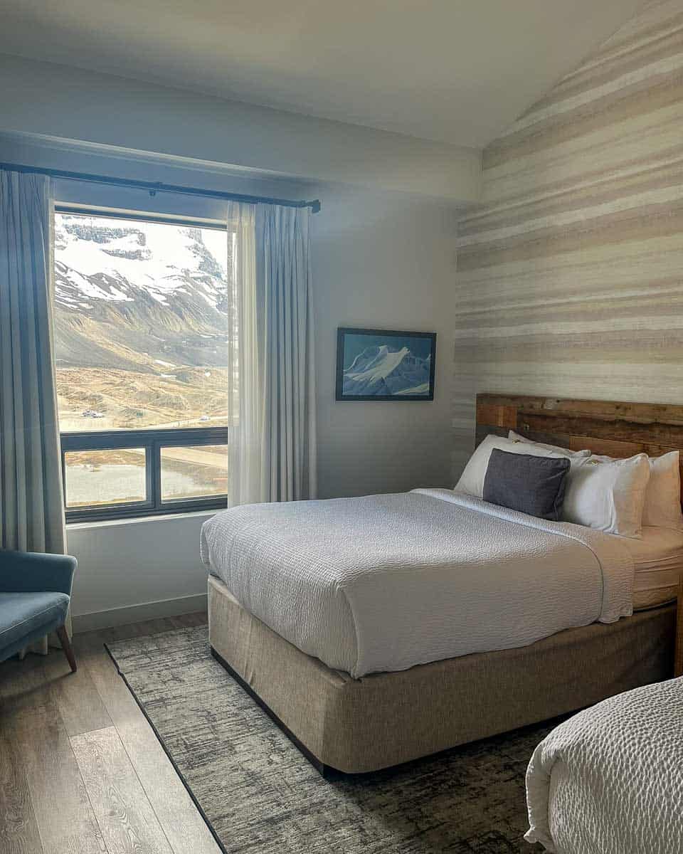 The room at Glacier View Lodge Canada (2)