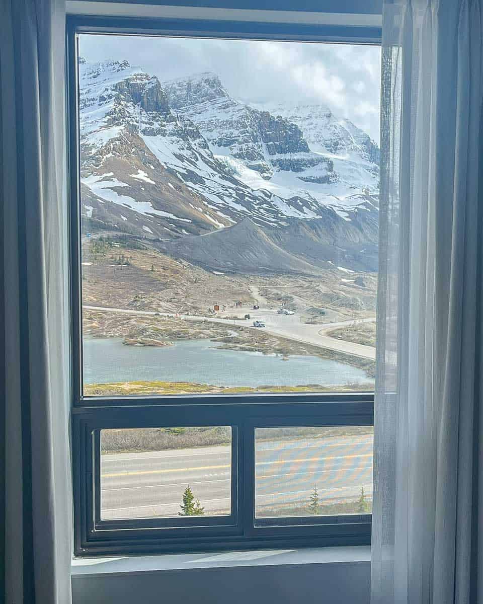 The room at Glacier View Lodge Canada (3)
