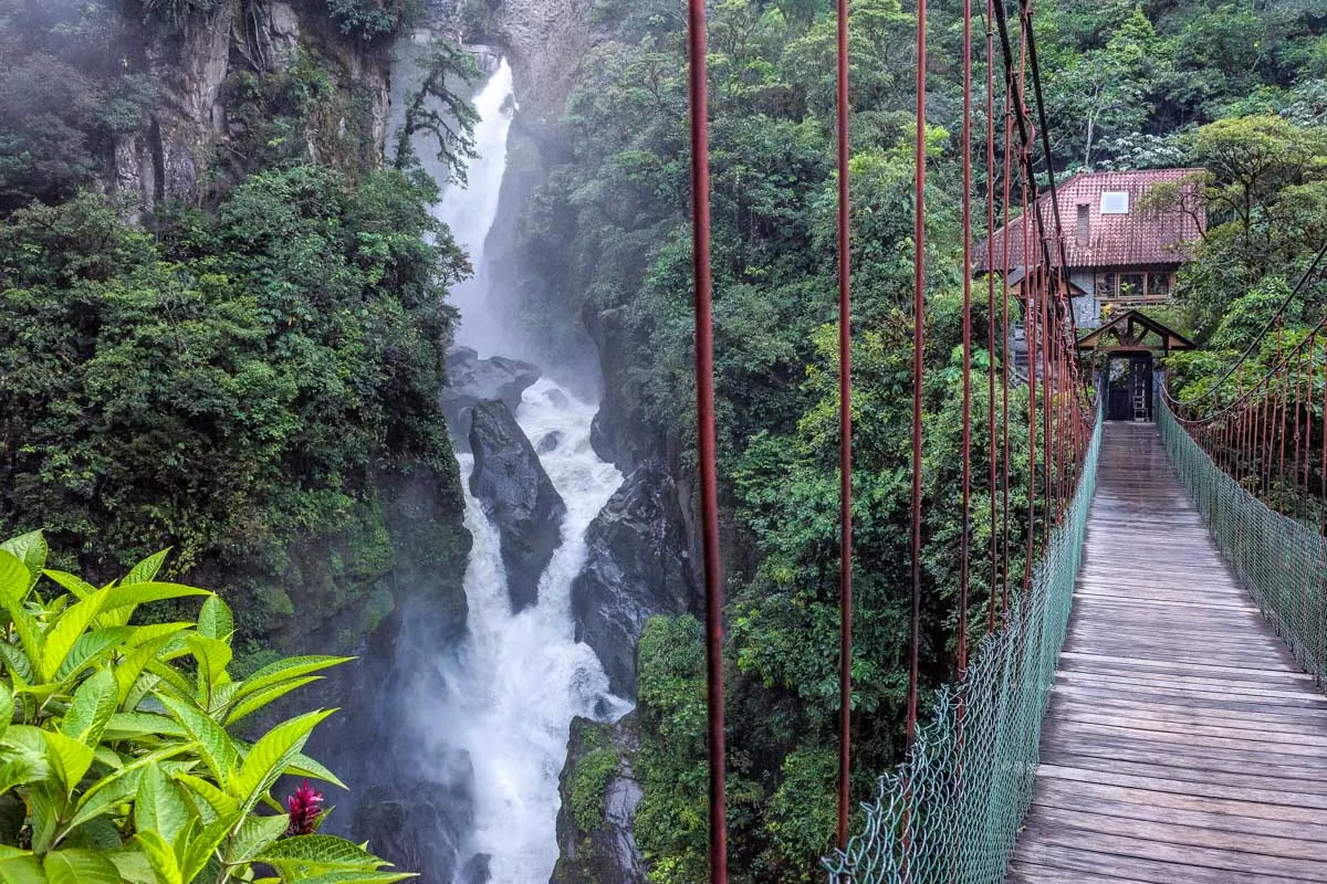 Pailon del Diablo waterfall near banos ecuador-2