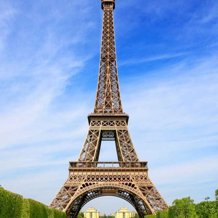 View of the eiffel tower in Paris France