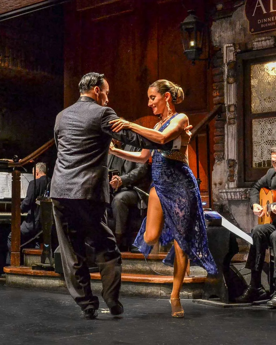 Aljibe tango two people dancing in Buenos Aires Argentina