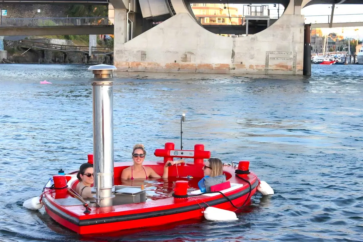 Hot Tub Boat in Victoria, BC