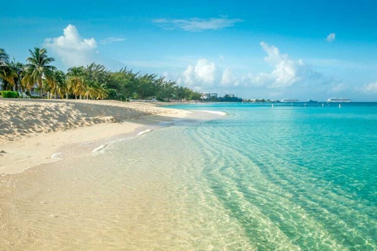 seven Mile Beach-in-Grand-Cayman