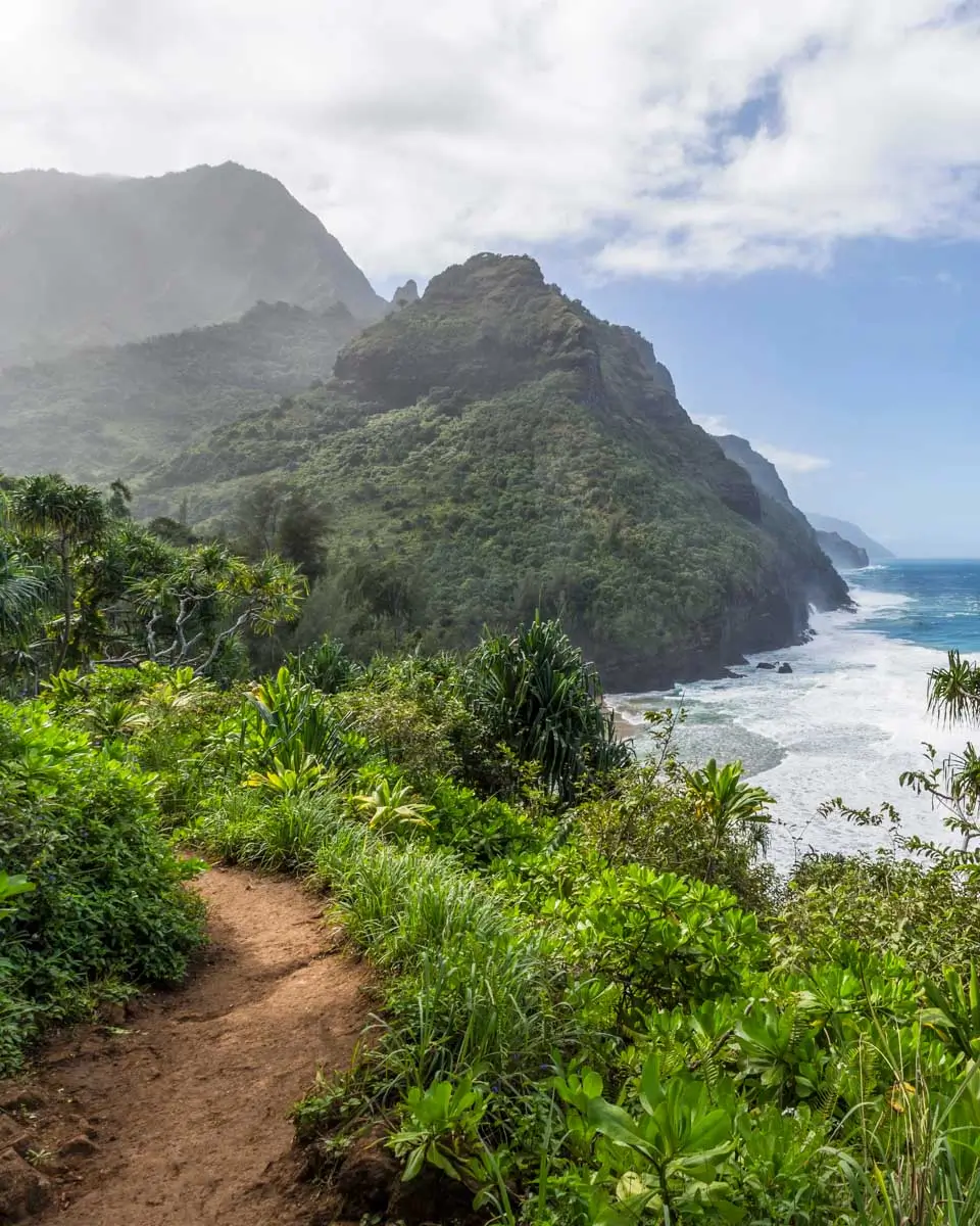 Na Pali Coast Trail in Kauai, Hawaii
