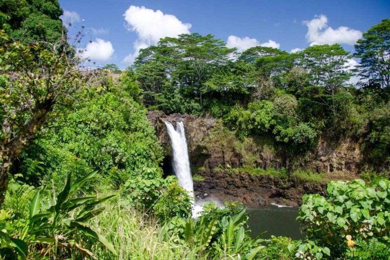 Rainbow Falls (Big Island, Hawaii) United States