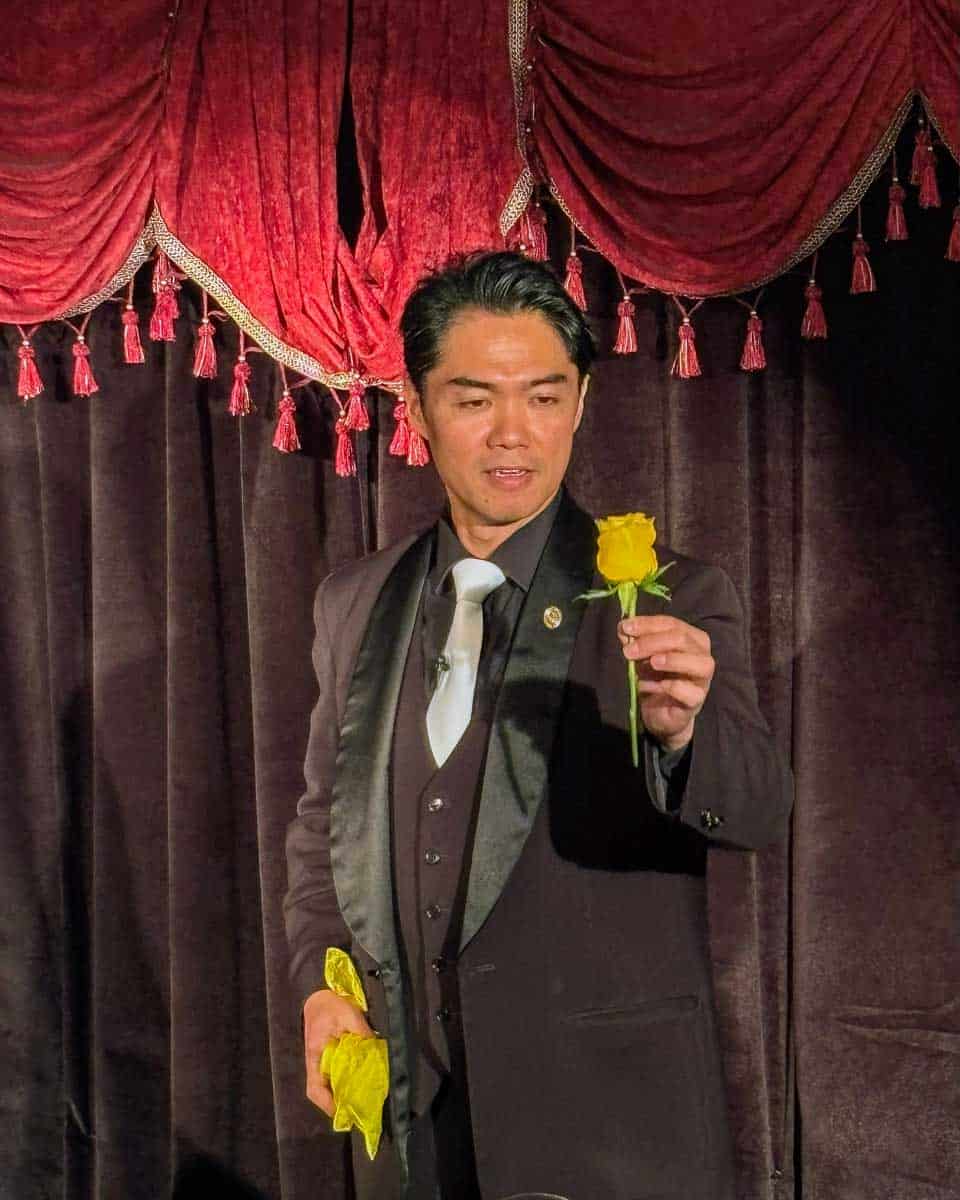A-magic-show-in-San Antonio Texas