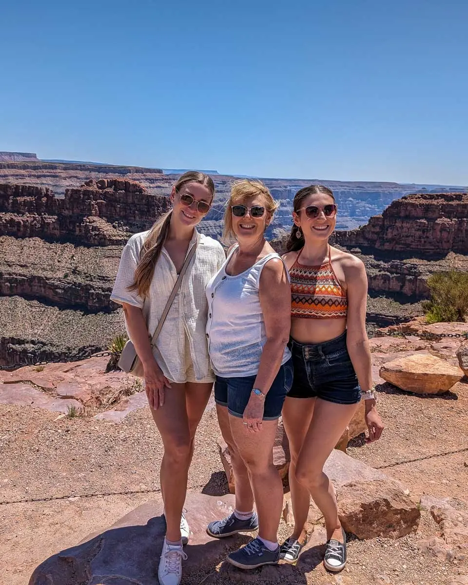 Bailey-and-family-on-a-tour-to-the-grand-canyon-from-Phoenix Arizona