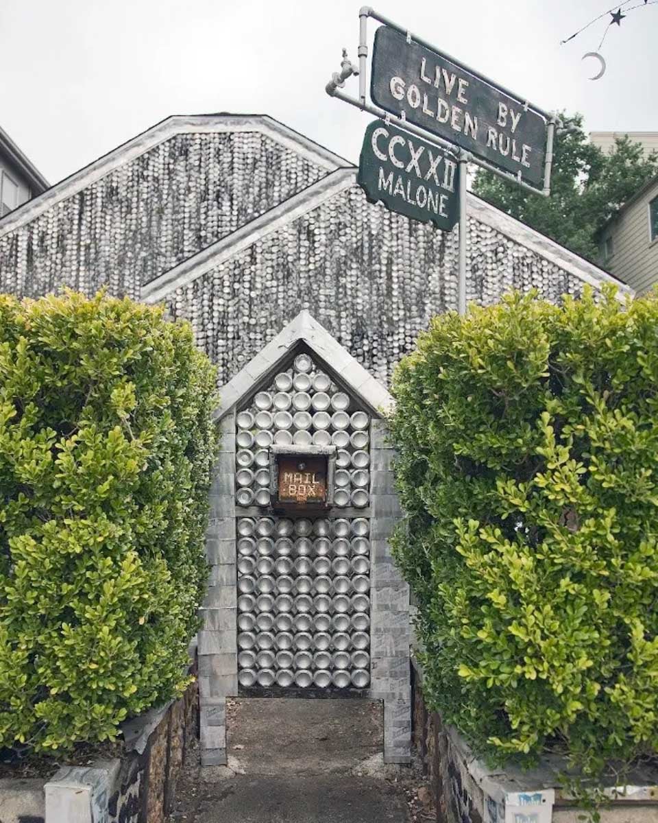 Beer Can House in Houston Texas (1)