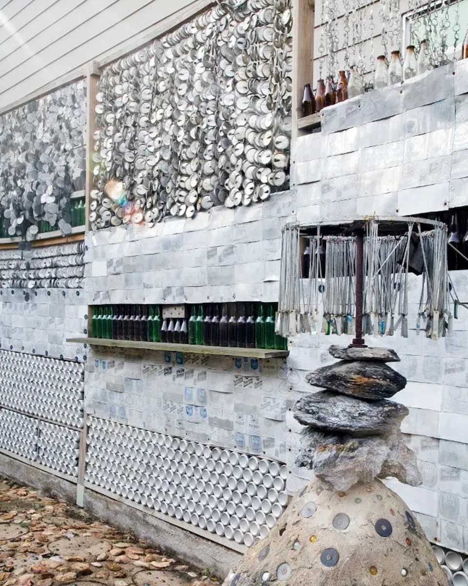 Beer Can House in Houston Texas (2)