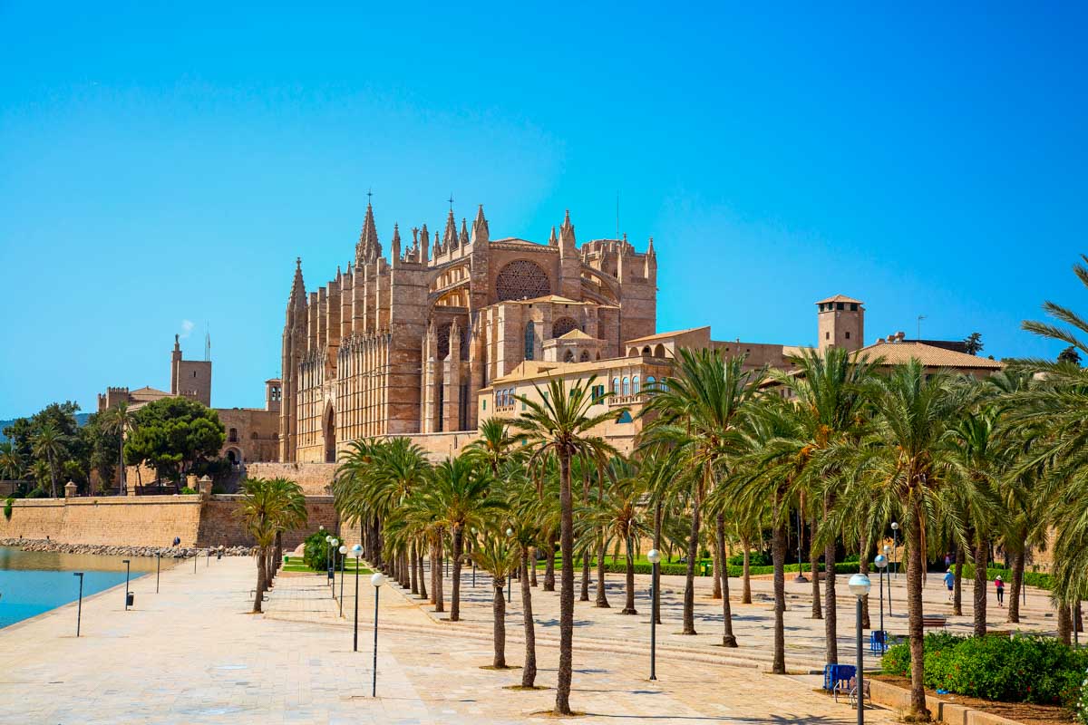 How to Spend THREE DAYS in Palma de Mallorca, Spain: 3-Day Itinerary