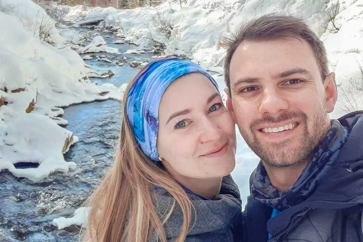 Daniel-and-Bailey-take-a-selfie-near-Anchorage Alaska