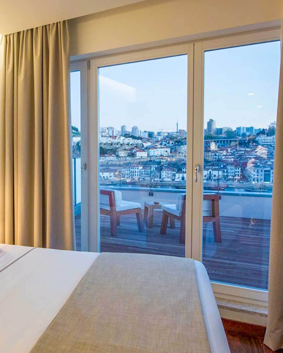 Hotel Carris Porto Ribeira in Porto Portugal 3