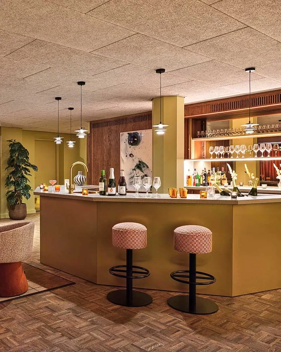 the bar and lounge area at Hoxton Lloyd Amsterdam