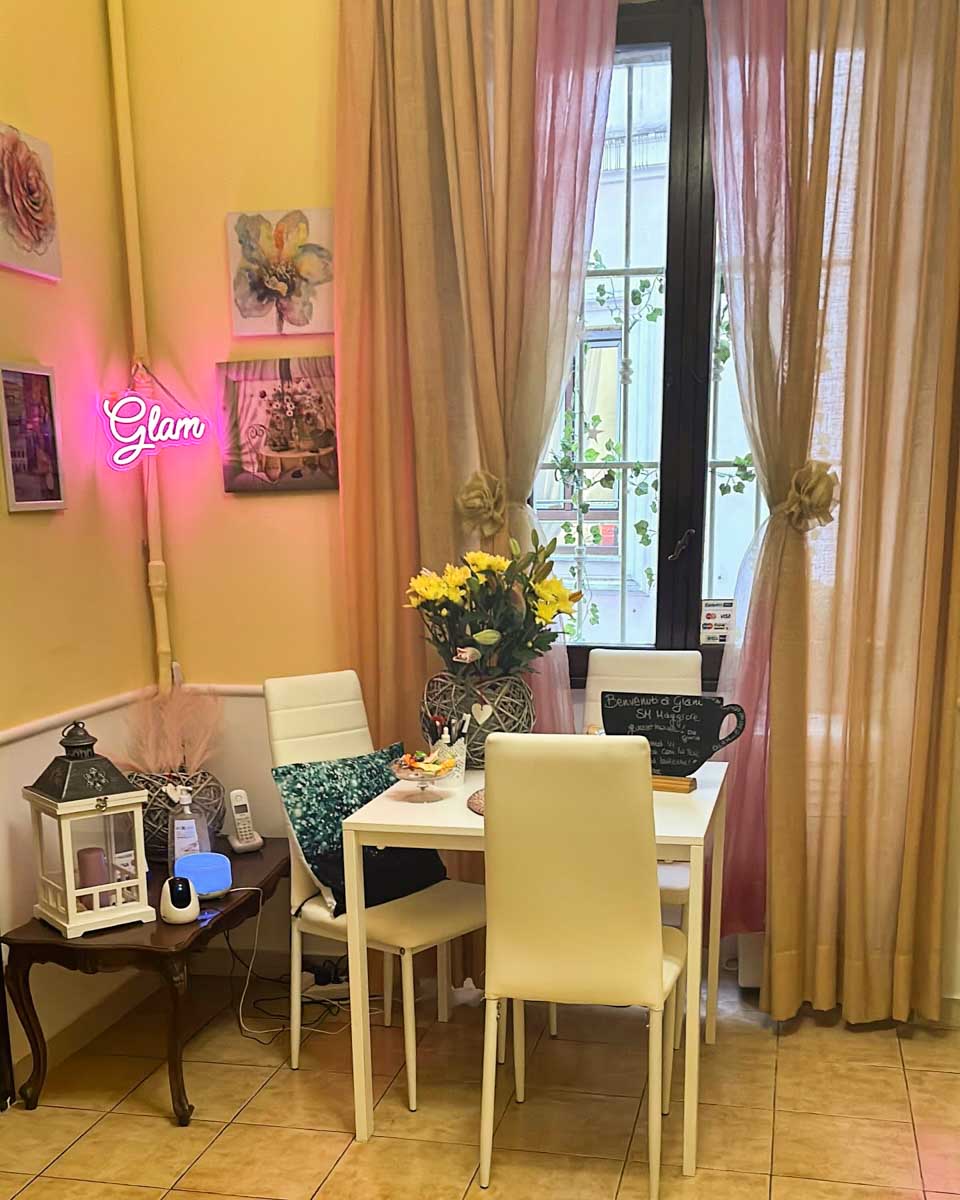 Glam Sm Maggiore Guest House in Rome Italy 1