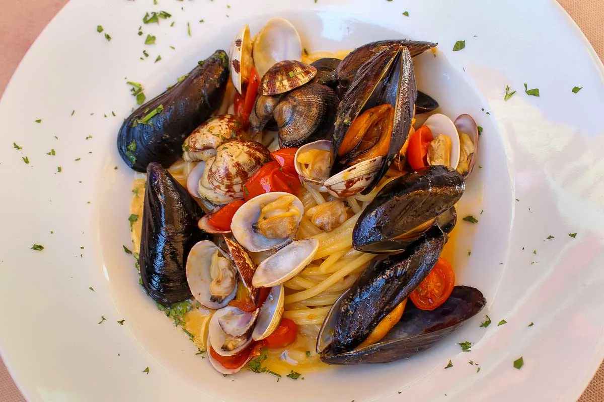 Seafood-eaten-at-Richmond Station Toronto Canada