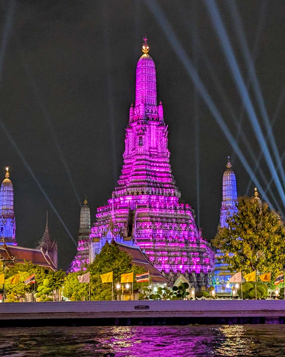 Wat Arun at night seen on a cruise in Bangkok Thailand (50)