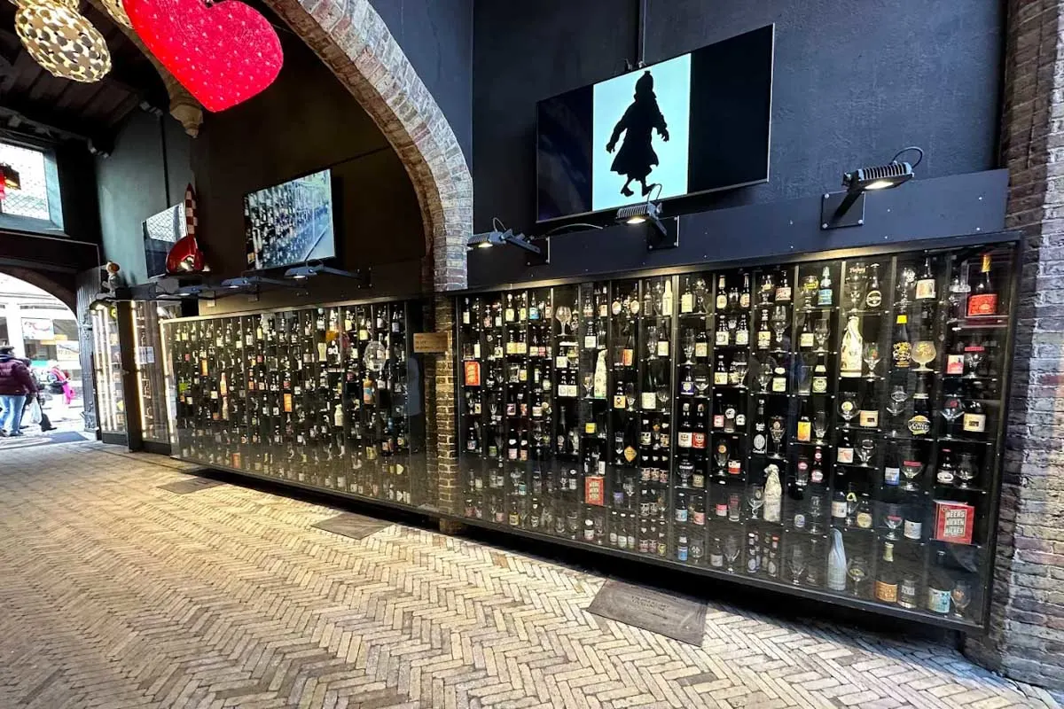 2be Beer Wall
