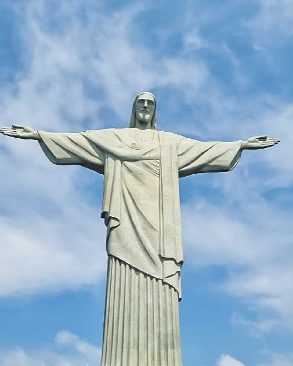 Christ-the-Redeemer-Statue-in Rio de Janeiro Brazil