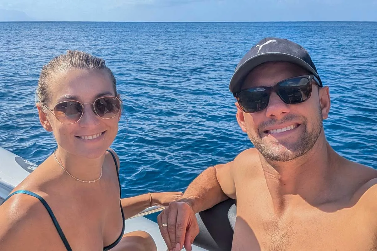 Daniel-and-Bailey-take-a-selfie-on a boat in Cannes France