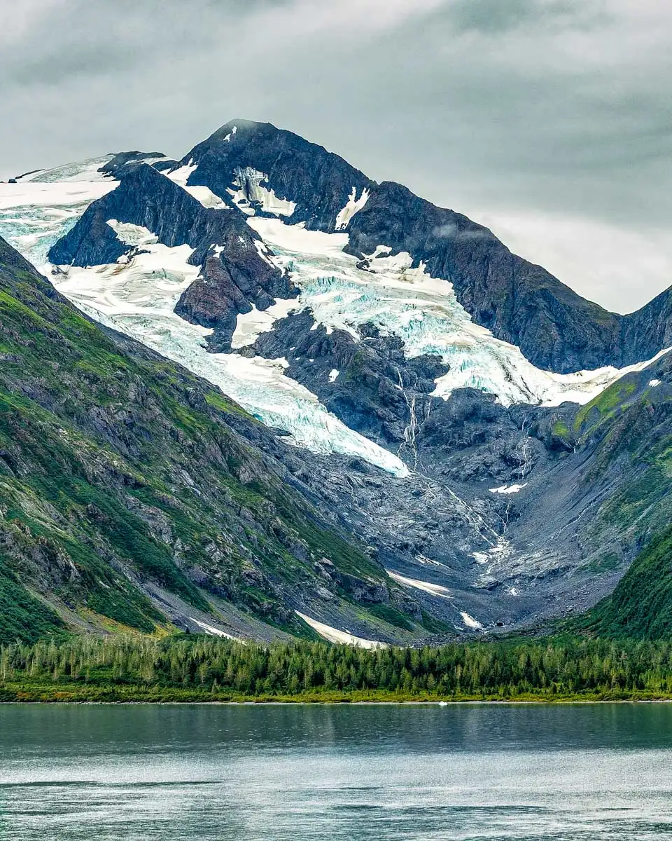 portage-glacier-and-portage-lake-seen-on-a-tour-from-Anchorage-Alaska
