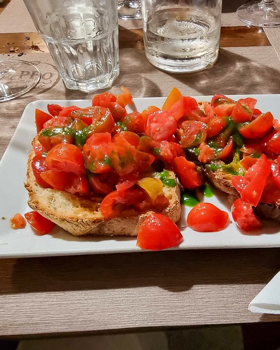 Bruschetta-eaten-on-a-food-tour-in-Palermo-Italy