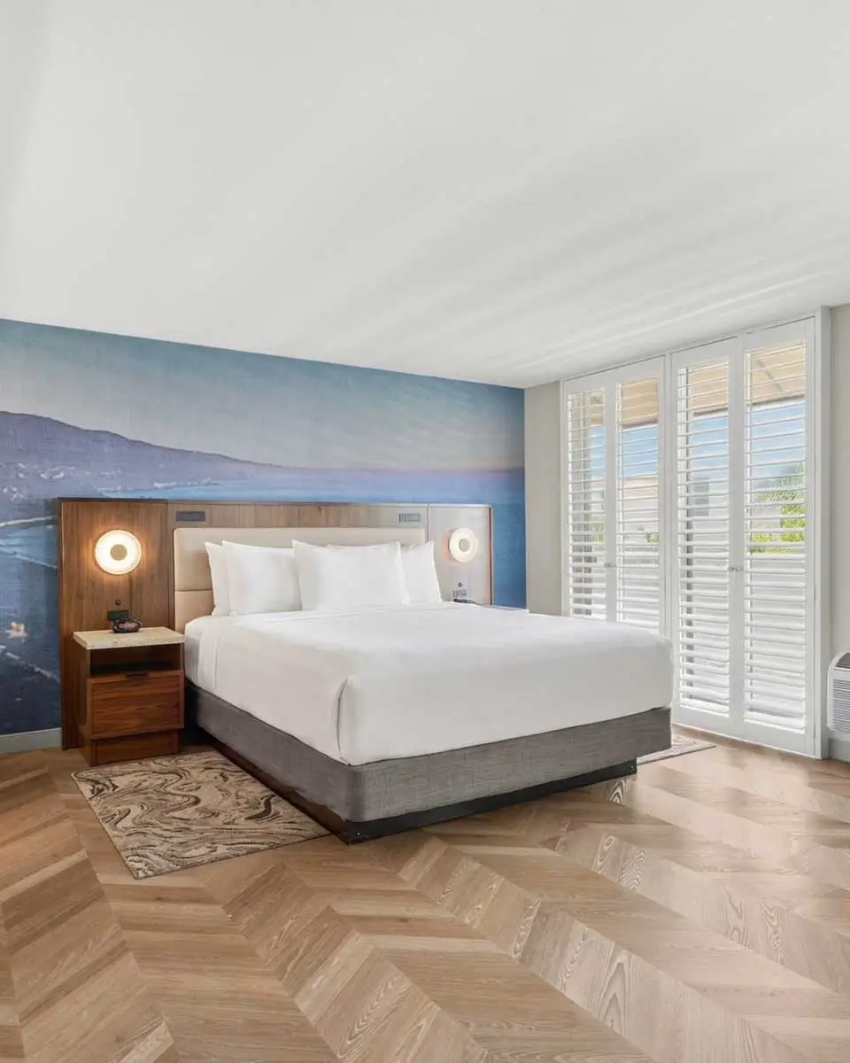 Gateway Hotel Santa Monica in Los Angeles California