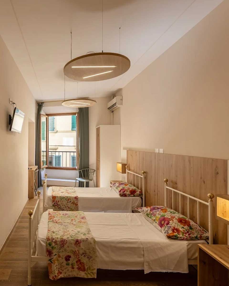 Hostel Archi Rossi in Florence Italy (1)