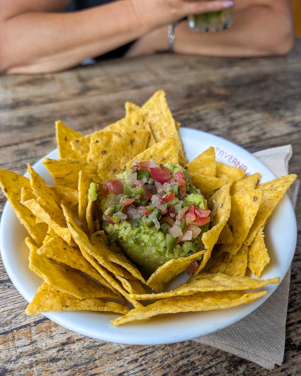 Snack-with-chips-guac-in San Sebastian-Spain