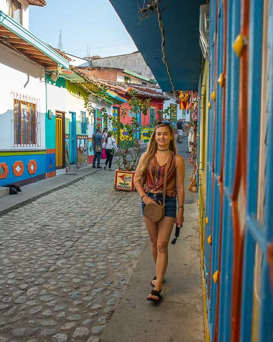Bailey-walks-through-the-streets-of-Guatape