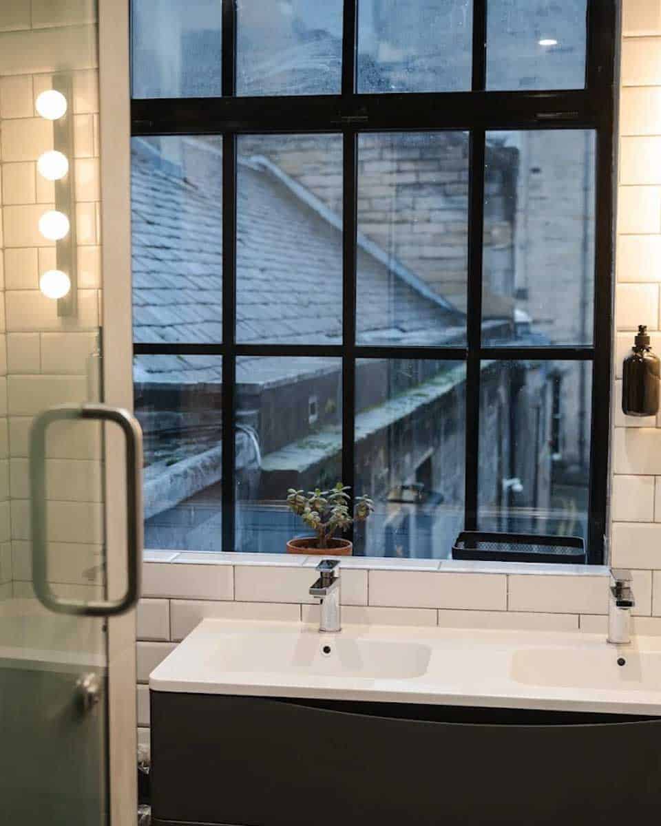 CoDE Pod – The Loft in Edinburgh Scotland 2