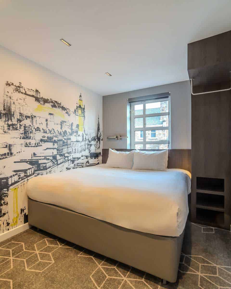 KM Hotel in Edinburgh Scotland
