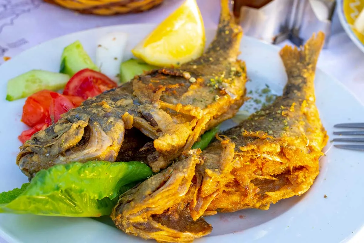 Traditional-grilled-fish-eaten-for-dinner-in-Galapagos Island Ecuador