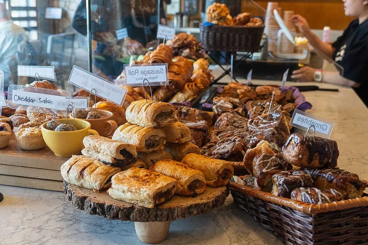 Bear's Paw Bakery in Jasper AB Canada