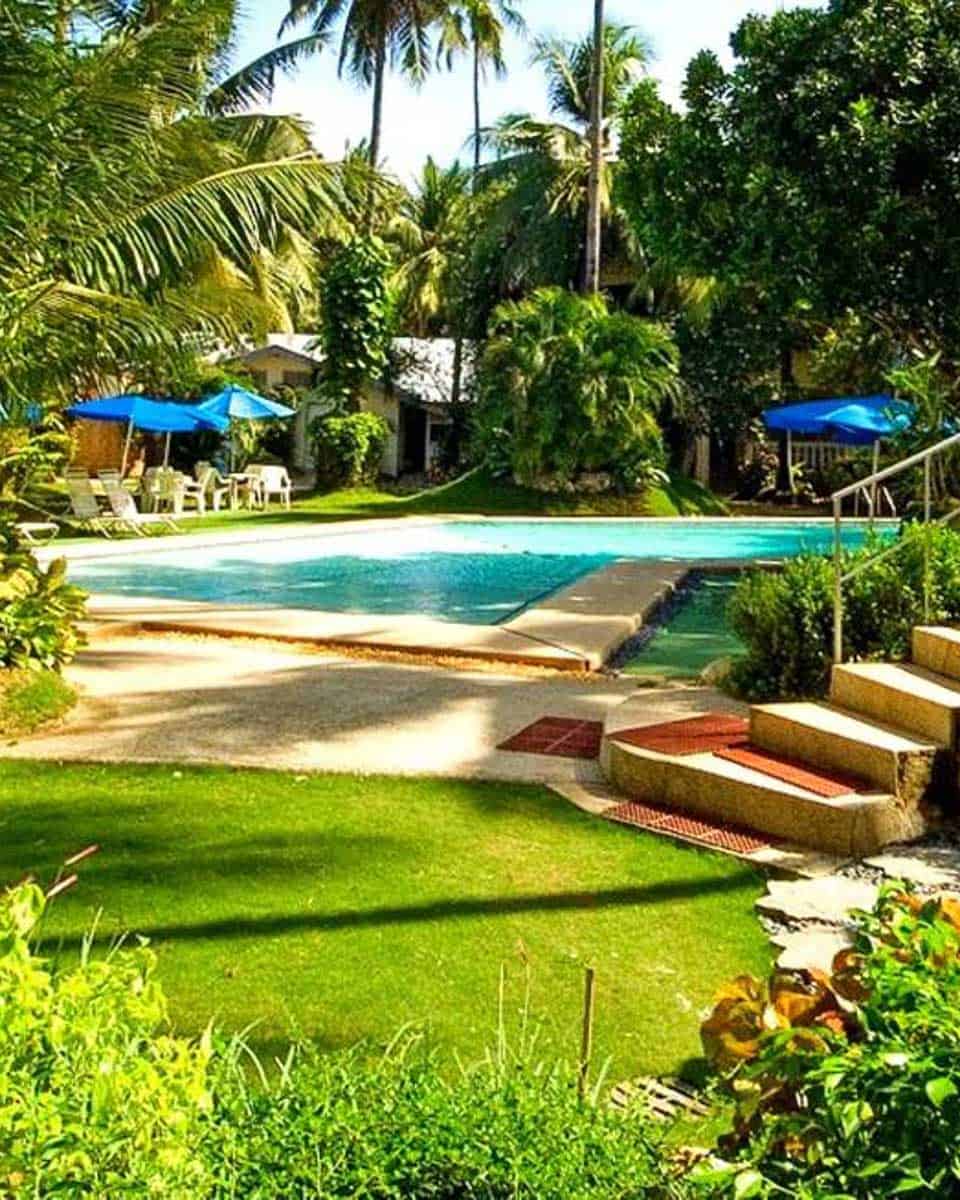 Costabella Tropical Beach Hotel in Cebu Phillippines 2
