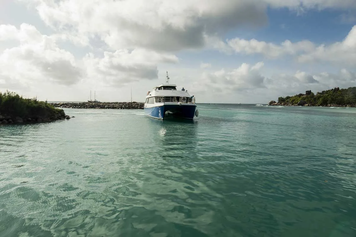 Ferry Praslin Seychelles