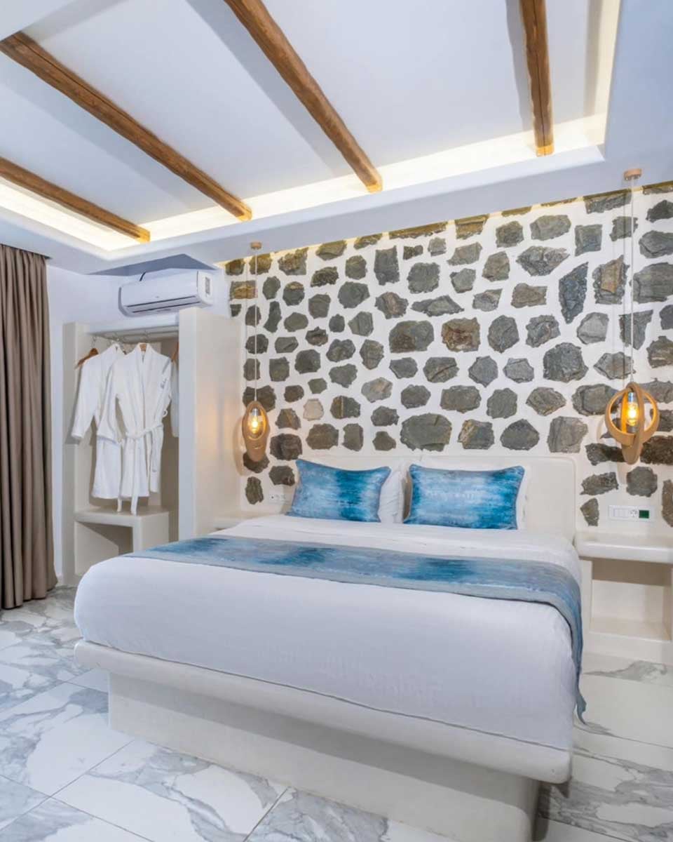 Liana Beach Hotel & Spa in Naxos Greece 1