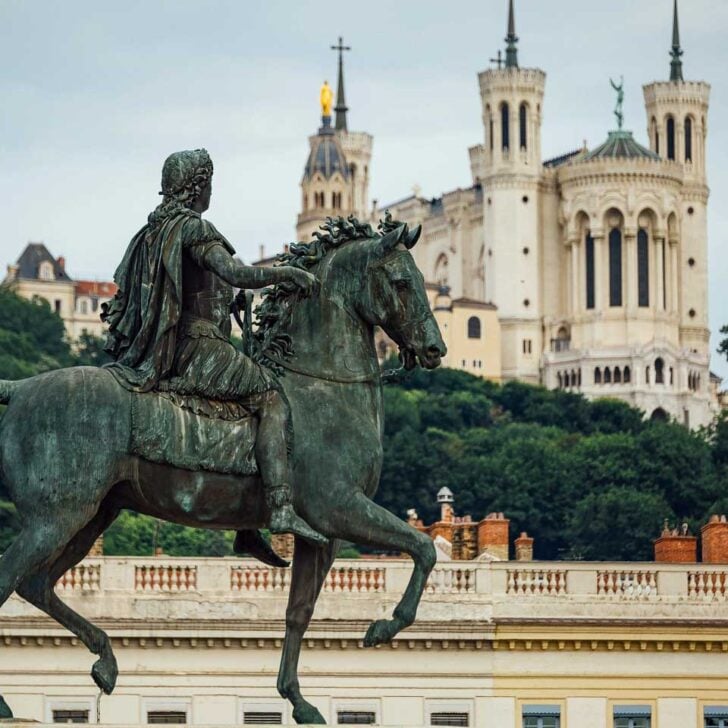 Place Bellecour in Lyon France (1)