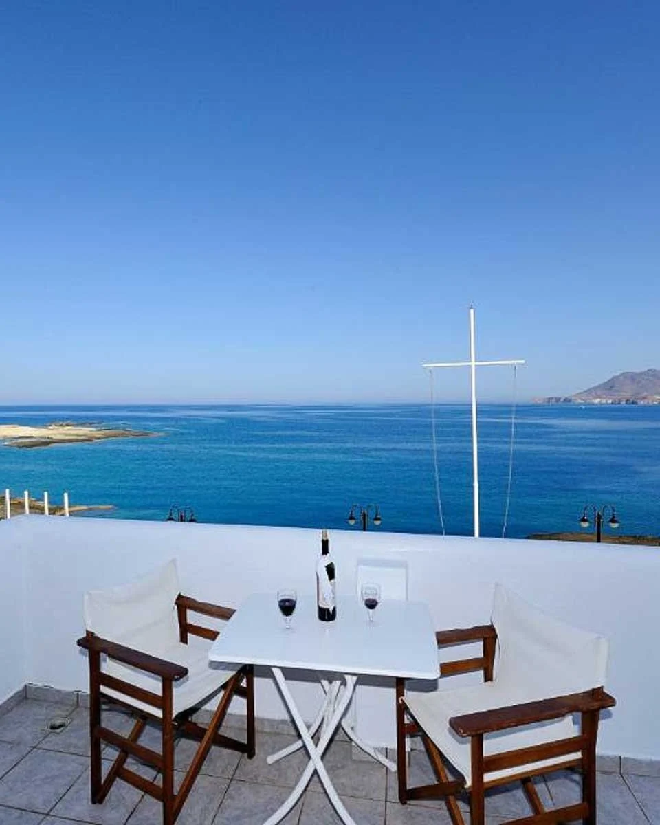 Villa Mary Elen in Milos Greece 1