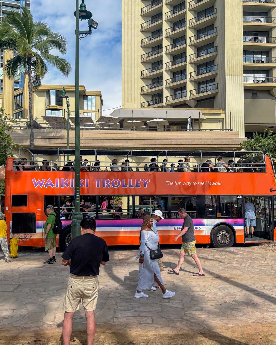 A trolley in Waikiki Honolulu Hawaii (62)